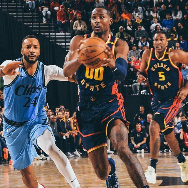 关于快船队惨败后更衣室爆发冲突，主帅回应，然后首页一起不会社会.的信息